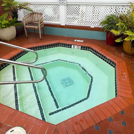 Inn On Summerhill 서머랜드 외부 사진